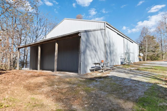 1570 Hwy 3249 B, Stanford, KY 40484