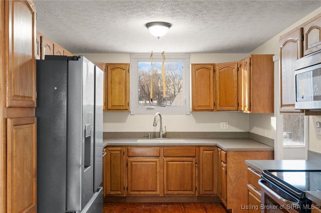 5329 Quarry Road, New Albany, IN 47150