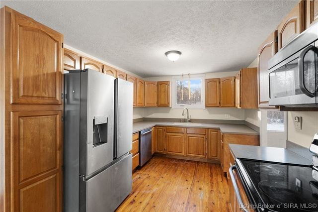 5329 Quarry Road, New Albany, IN 47150