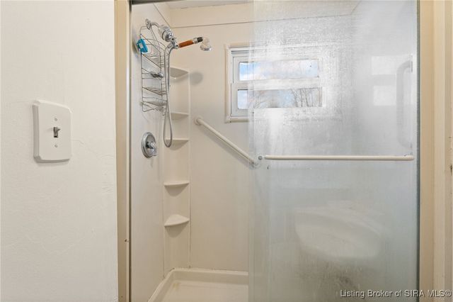 5329 Quarry Road, New Albany, IN 47150