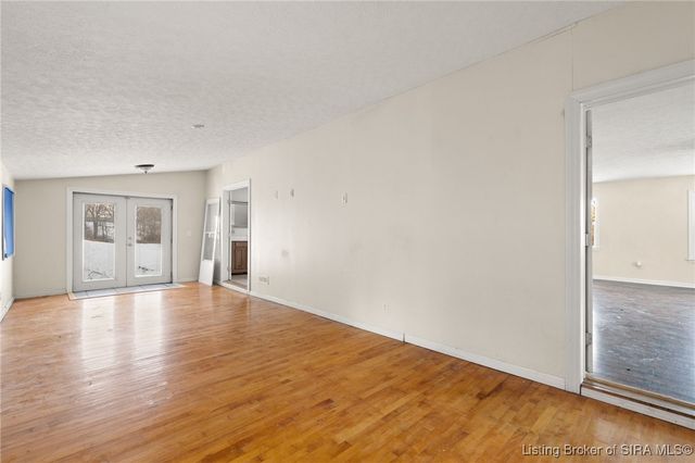 5329 Quarry Road, New Albany, IN 47150