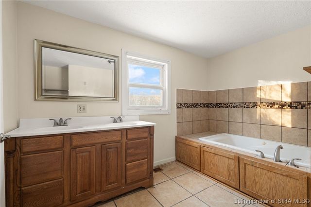 5329 Quarry Road, New Albany, IN 47150