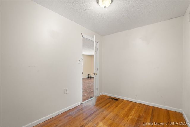 5329 Quarry Road, New Albany, IN 47150