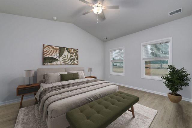 325 NW Mayflower Dr., Calabash, NC 28467