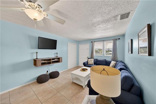 3188 Shell Mound BLVD, Fort Myers Beach, FL 33931