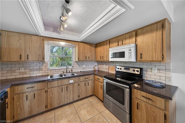 3188 Shell Mound BLVD, Fort Myers Beach, FL 33931