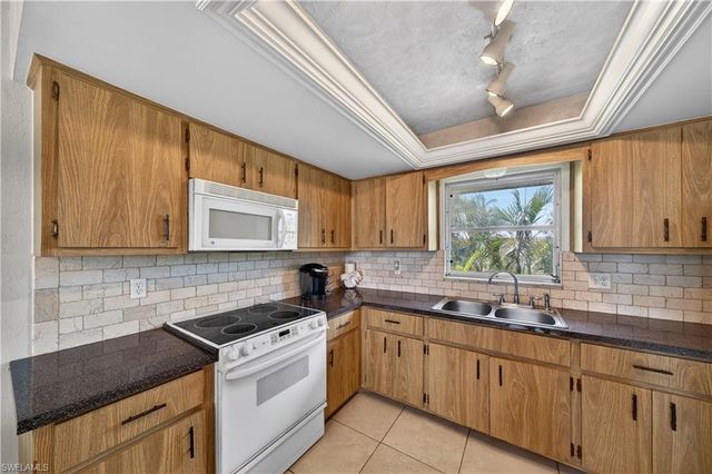 3188 Shell Mound BLVD, Fort Myers Beach, FL 33931