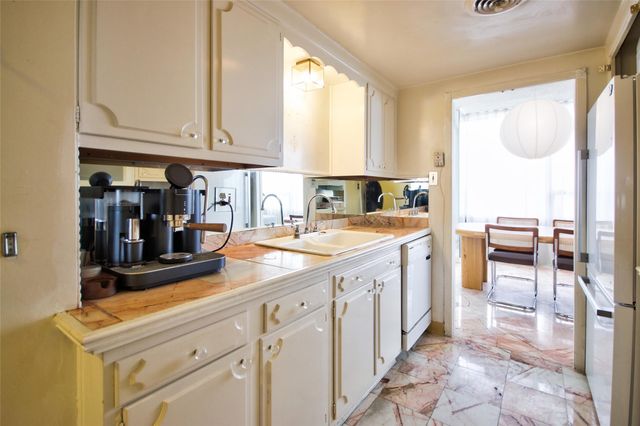 2701 Westheimer Road 7H, Houston, TX 77098