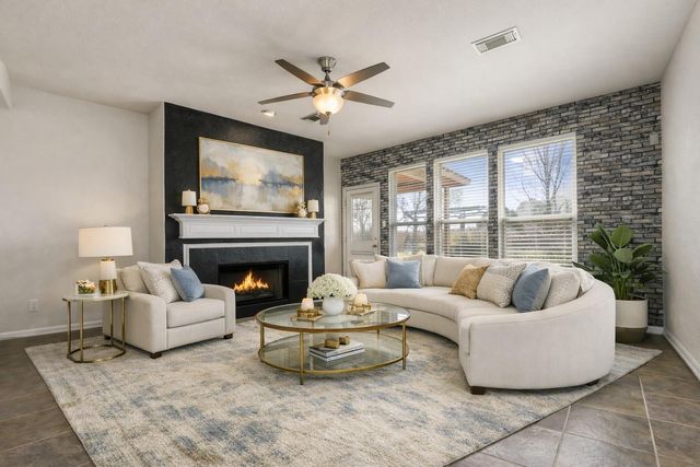 2990 Creek Falls Court, Pearland, TX 77581