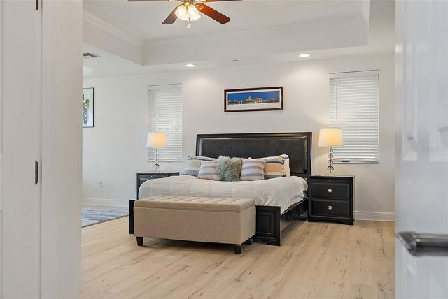 43 BAYVIEW COURT S A, St Petersburg, FL 33711