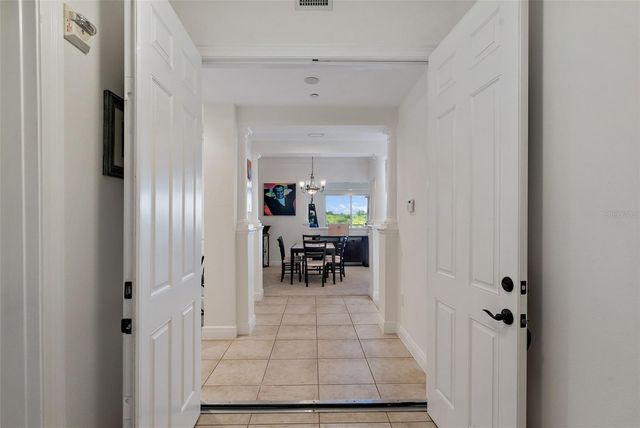 43 BAYVIEW COURT S A, St Petersburg, FL 33711