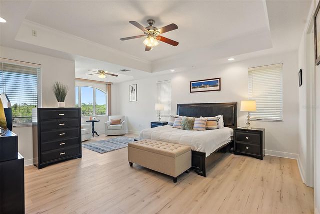 43 BAYVIEW COURT S A, St Petersburg, FL 33711