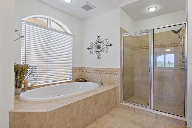 43 BAYVIEW COURT S A, St Petersburg, FL 33711