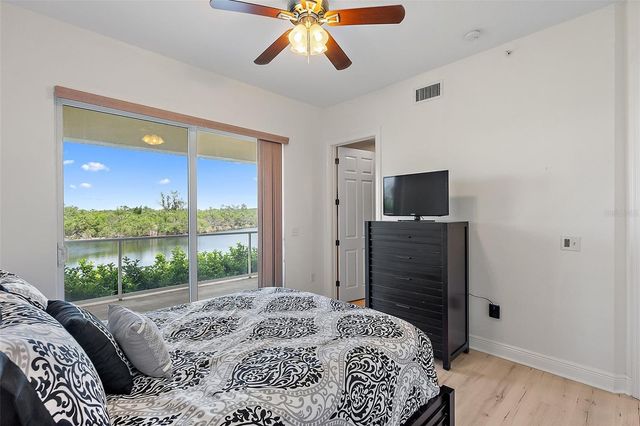 43 BAYVIEW COURT S A, St Petersburg, FL 33711