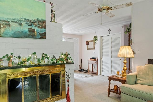 40 Ruthellen Road, Chelmsford, MA 01824