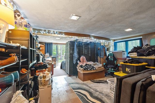 40 Ruthellen Road, Chelmsford, MA 01824