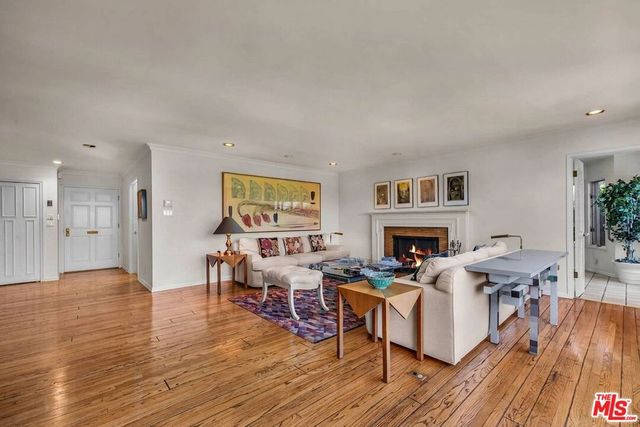 13841 Valley Vista Boulevard, Sherman Oaks, CA 91423