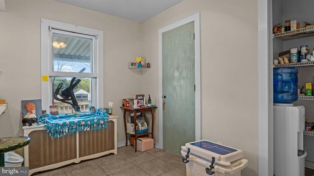 8 PRINCETON AVE, Hopewell, NJ 08525