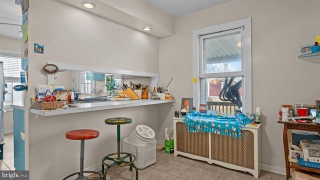 8 PRINCETON AVE, Hopewell, NJ 08525