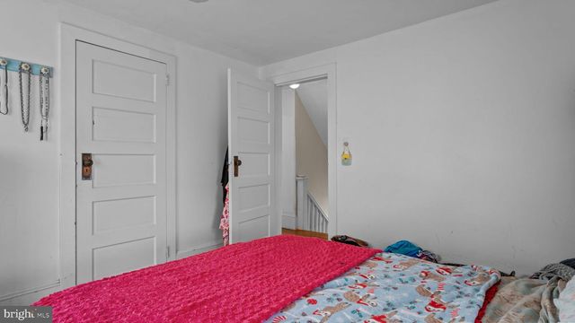 8 PRINCETON AVE, Hopewell, NJ 08525