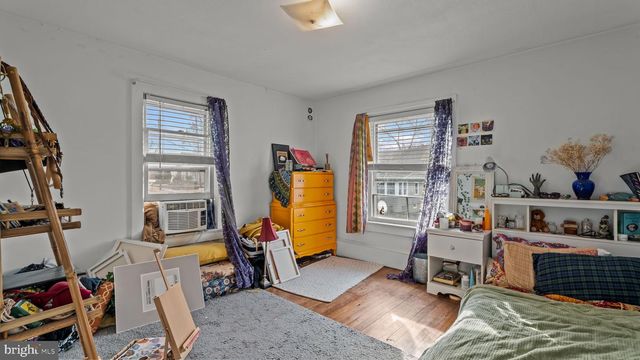 8 PRINCETON AVE, Hopewell, NJ 08525