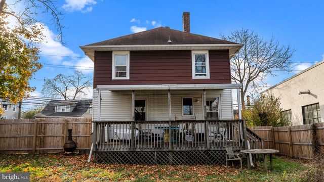 8 PRINCETON AVE, Hopewell, NJ 08525