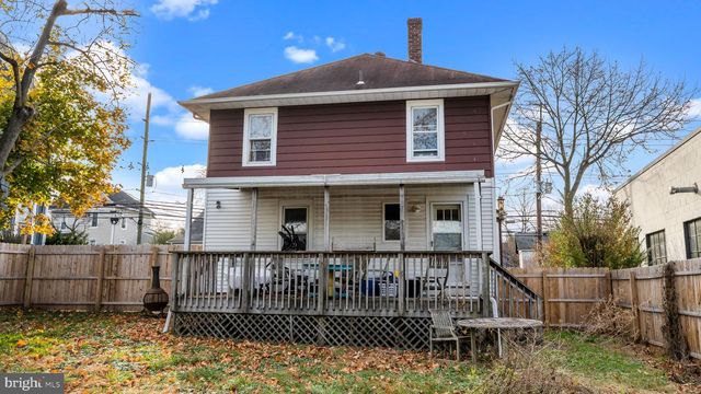 8 PRINCETON AVE, Hopewell, NJ 08525