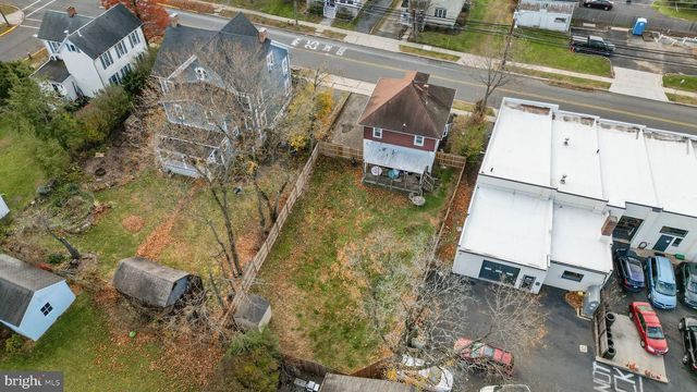 8 PRINCETON AVE, Hopewell, NJ 08525