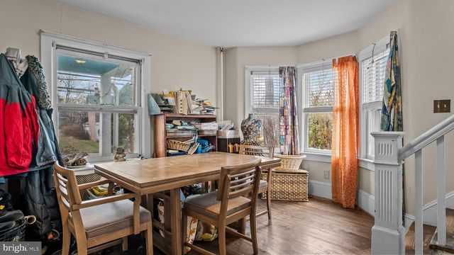 8 PRINCETON AVE, Hopewell, NJ 08525