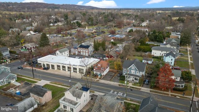 8 PRINCETON AVE, Hopewell, NJ 08525