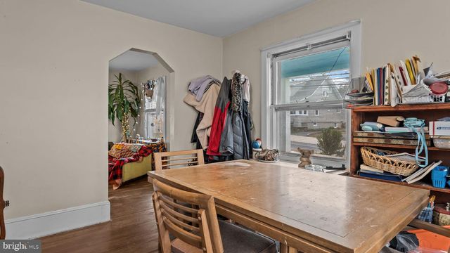 8 PRINCETON AVE, Hopewell, NJ 08525