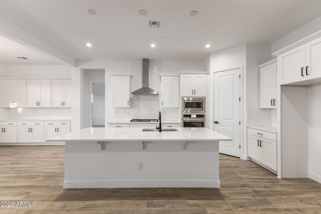 13772 W MORNING VISTA Drive, Peoria, AZ 85383 — photo 2