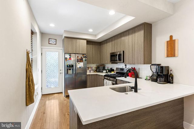 2336 THOMPSON, Philadelphia, PA 19121