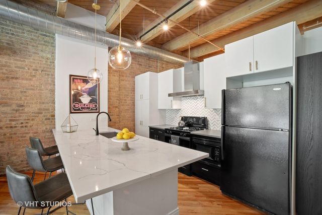 1040 W Adams Street 226, Chicago, IL 60607