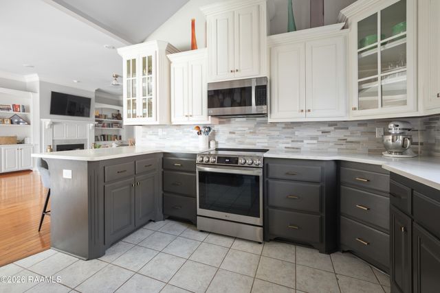209 Sandhurst Drive, Lafayette, LA 70508