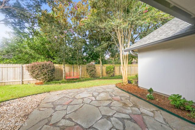 209 Sandhurst Drive, Lafayette, LA 70508