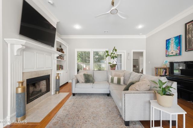 209 Sandhurst Drive, Lafayette, LA 70508