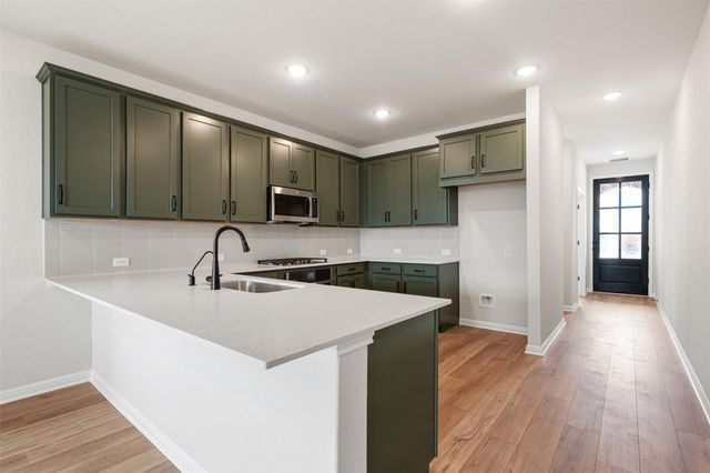 275 Crater Lake DR, Dripping Springs, TX 78620
