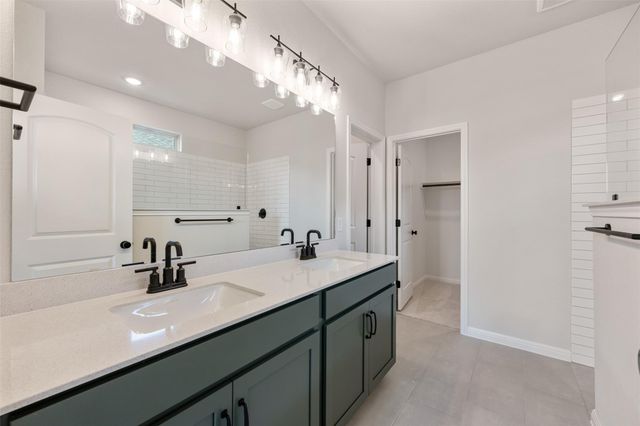 275 Crater Lake DR, Dripping Springs, TX 78620