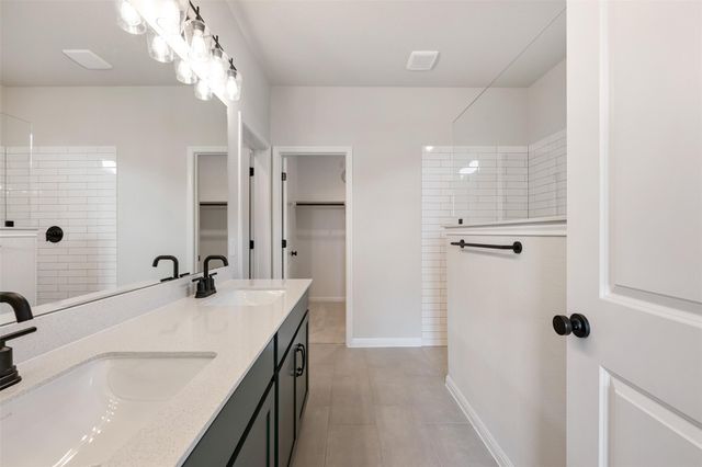 275 Crater Lake DR, Dripping Springs, TX 78620