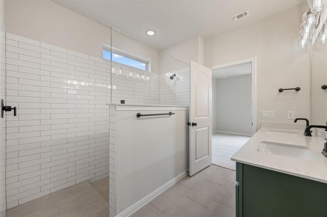 275 Crater Lake DR, Dripping Springs, TX 78620