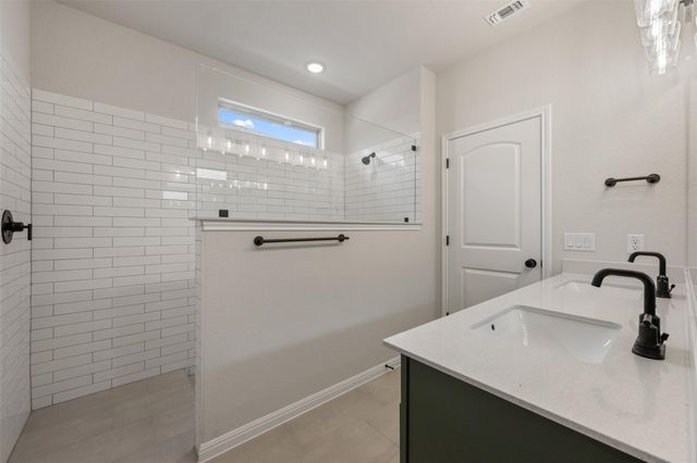 275 Crater Lake DR, Dripping Springs, TX 78620