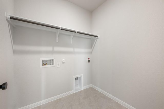 275 Crater Lake DR, Dripping Springs, TX 78620
