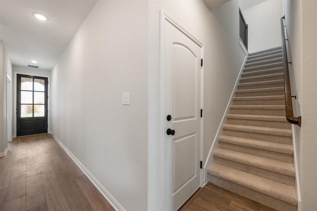 275 Crater Lake DR, Dripping Springs, TX 78620