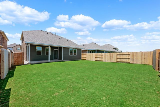 275 Crater Lake DR, Dripping Springs, TX 78620