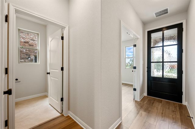275 Crater Lake DR, Dripping Springs, TX 78620