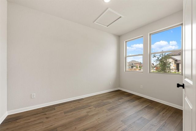 275 Crater Lake DR, Dripping Springs, TX 78620