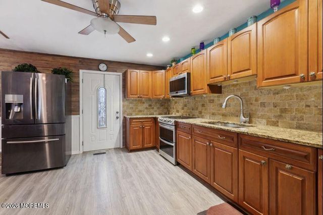 1 Gorczyca Place, South Amboy, NJ 08879