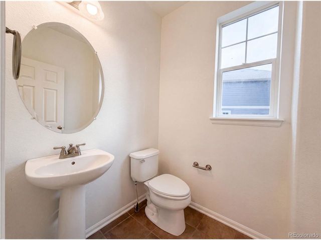 2232 Whistler Dr, Longmont, CO 80504