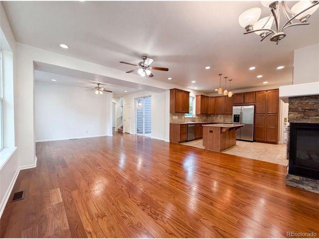 2232 Whistler Dr, Longmont, CO 80504